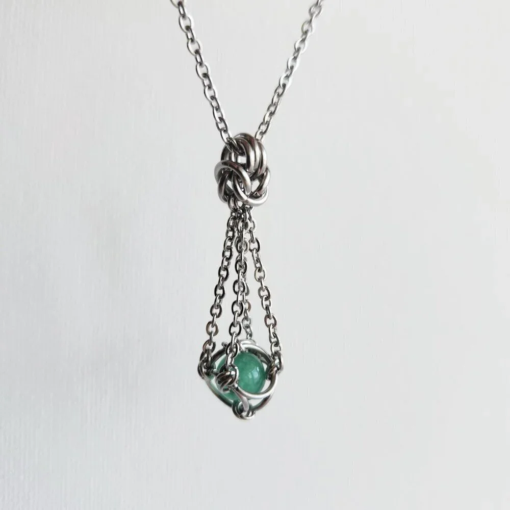 Vintage Antique green and silver basket necklace with a small silver chain - Picture 4 of 8